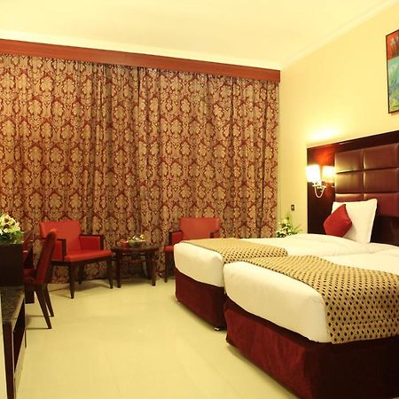 Ramee Rose Hotel Apartments Abu Dhabi Esterno foto