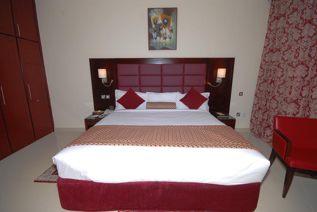 Ramee Rose Hotel Apartments Abu Dhabi Esterno foto