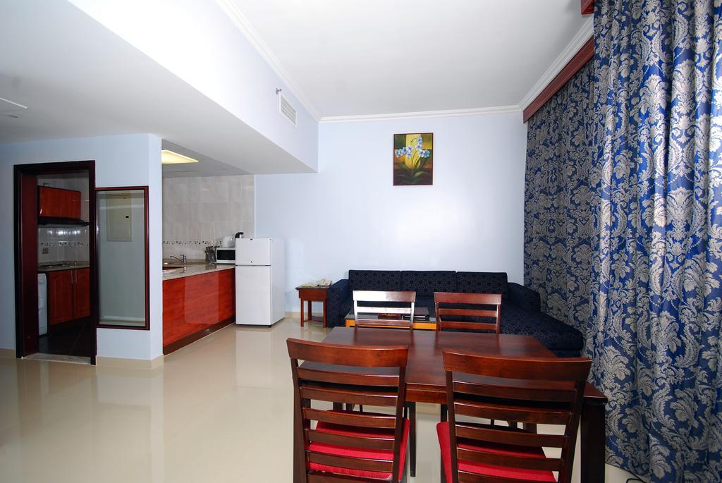 Ramee Rose Hotel Apartments Abu Dhabi Esterno foto
