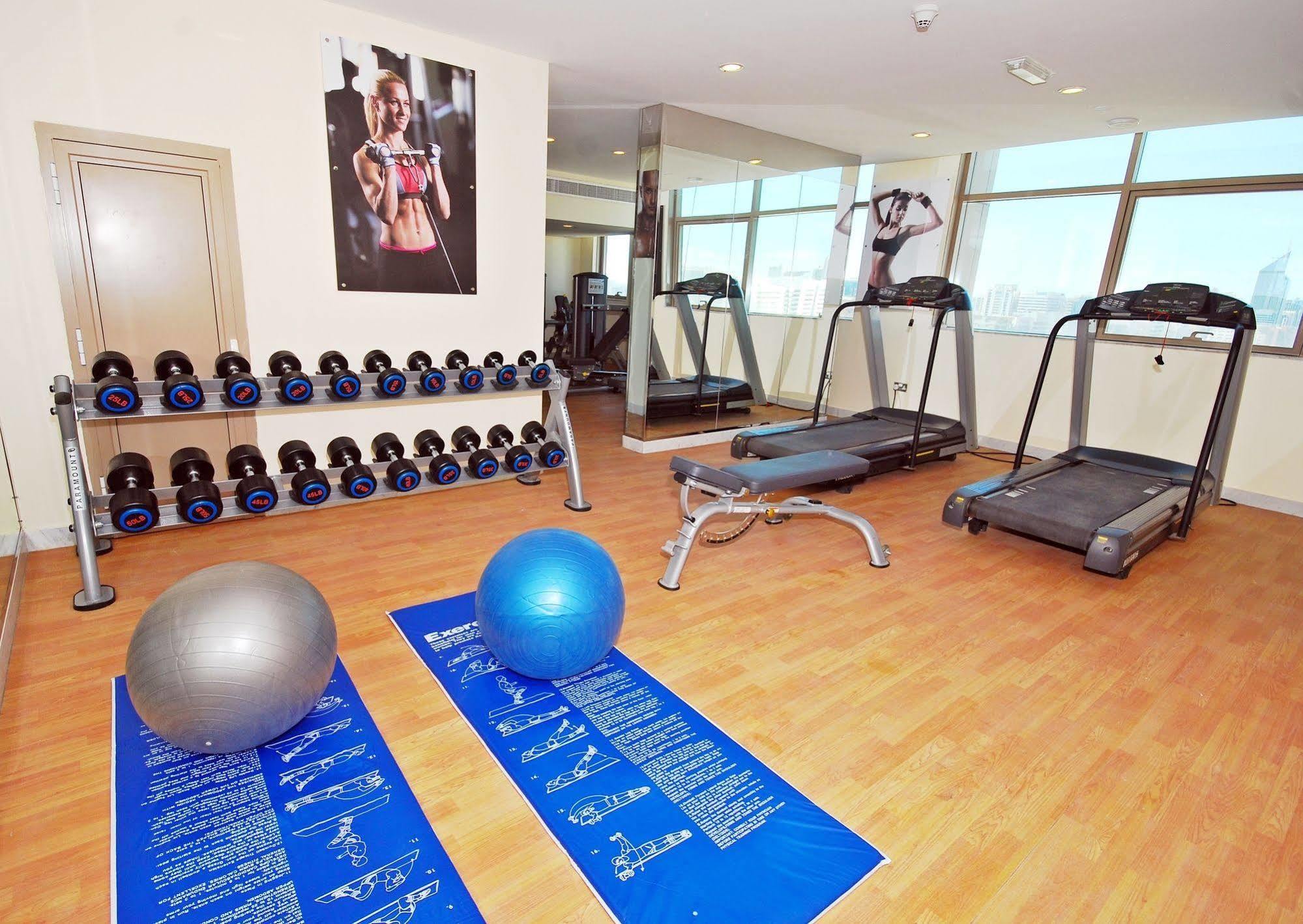 Ramee Rose Hotel Apartments Abu Dhabi Esterno foto