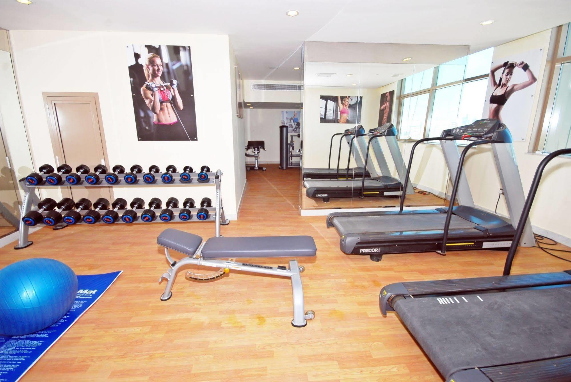 Ramee Rose Hotel Apartments Abu Dhabi Esterno foto